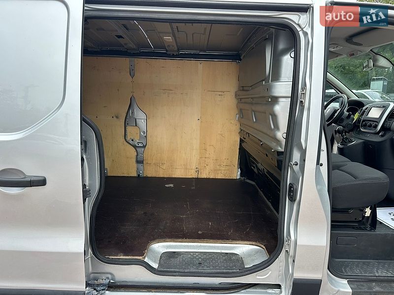 Другие грузовики Renault Trafic 2016 в Ровно
