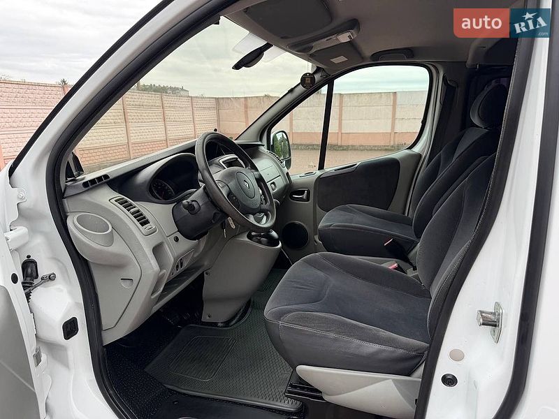 Мінівен Renault Trafic 2013 в Стрию фото 41 Мінівен Renault Trafic 2013 в Стрию