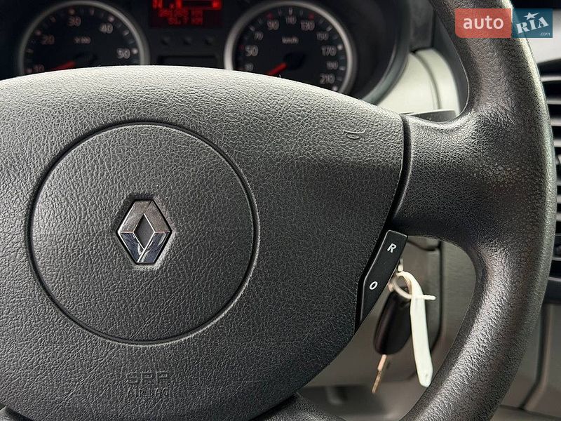 Мінівен Renault Trafic 2013 в Стрию фото 46 Мінівен Renault Trafic 2013 в Стрию