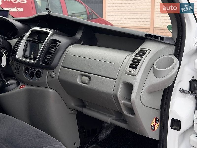 Мінівен Renault Trafic 2013 в Стрию фото 64 Мінівен Renault Trafic 2013 в Стрию