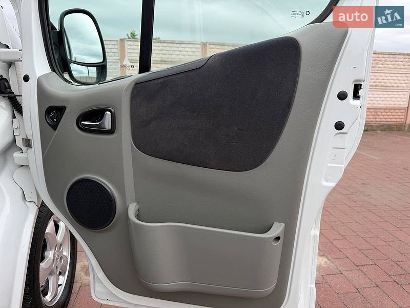 Мінівен Renault Trafic 2013 в Стрию фото 67 Мінівен Renault Trafic 2013 в Стрию
