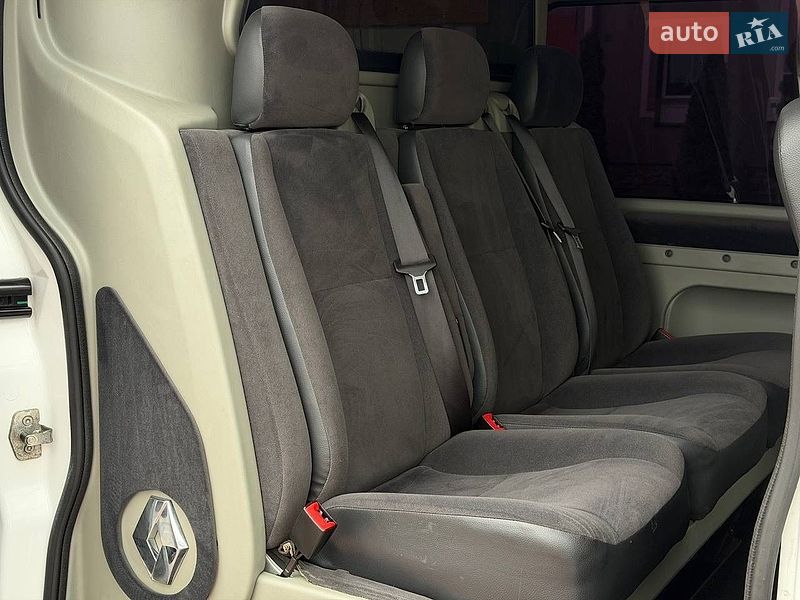 Мінівен Renault Trafic 2013 в Стрию фото 15 Мінівен Renault Trafic 2013 в Стрию