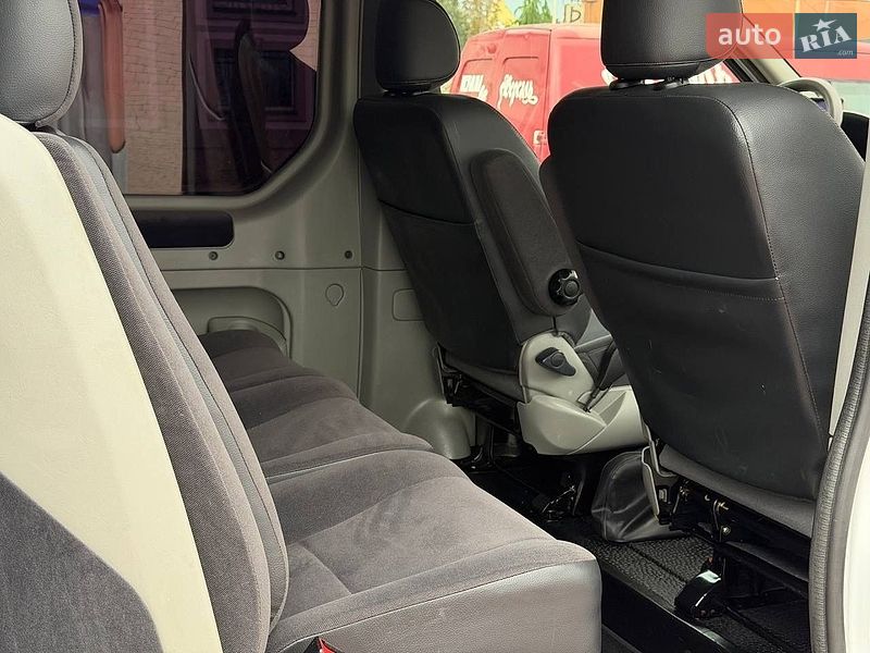Мінівен Renault Trafic 2013 в Стрию фото 73 Мінівен Renault Trafic 2013 в Стрию