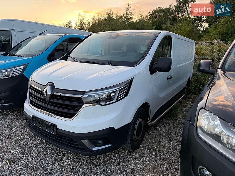 Грузовой фургон Renault Trafic 2022 в Львове