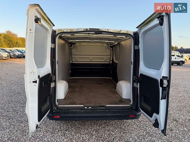 Грузовой фургон Renault Trafic 2022 в Львове