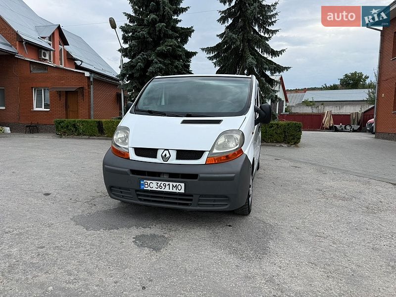 Мінівен Renault Trafic 2004 в Кременці