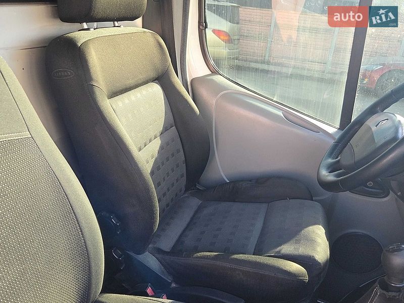 Вантажний фургон Renault Trafic 2008 в Києві