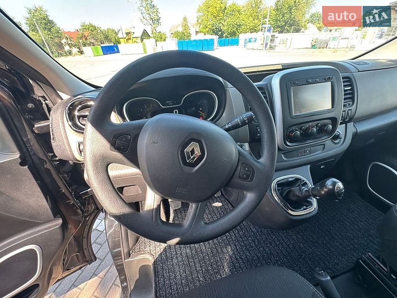 Минивэн Renault Trafic 2015 в Коломые