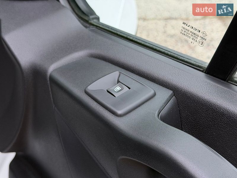 Мінівен Renault Trafic 2019 в Дрогобичі фото 71 Мінівен Renault Trafic 2019 в Дрогобичі