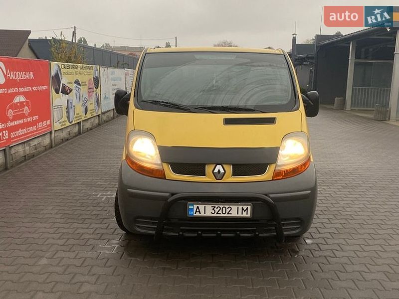 Грузопассажирский фургон Renault Trafic 2003 в Белой Церкви