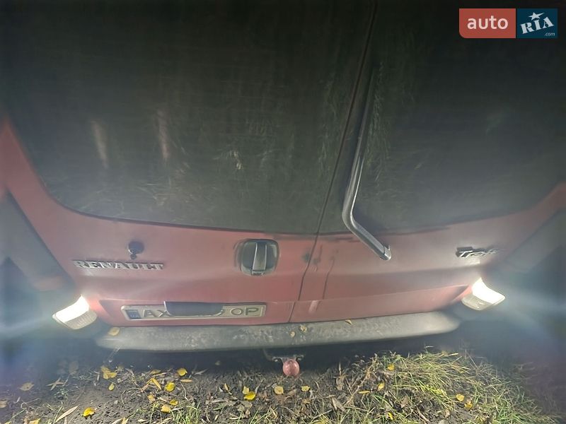 Мінівен Renault Trafic 2004 в Балаклії фото 22 Мінівен Renault Trafic 2004 в Балаклії