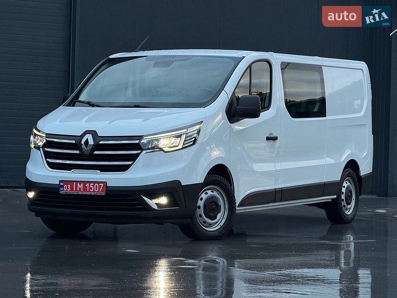 Минивэн Renault Trafic 2022 в Дубно