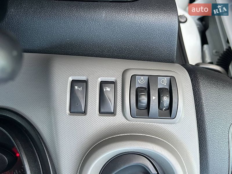 Мінівен Renault Trafic 2017 в Києві