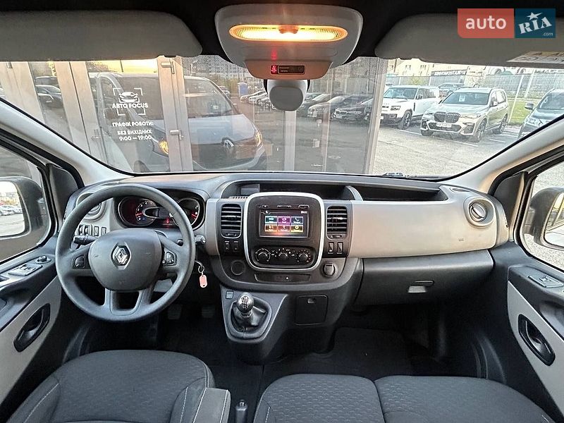Минивэн Renault Trafic 2017 в Киеве