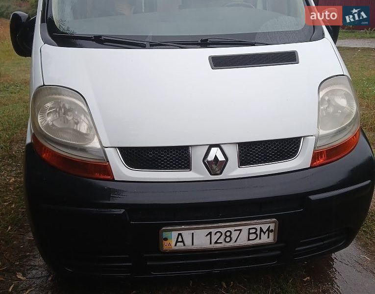 Минивэн Renault Trafic 2004 в Обухове