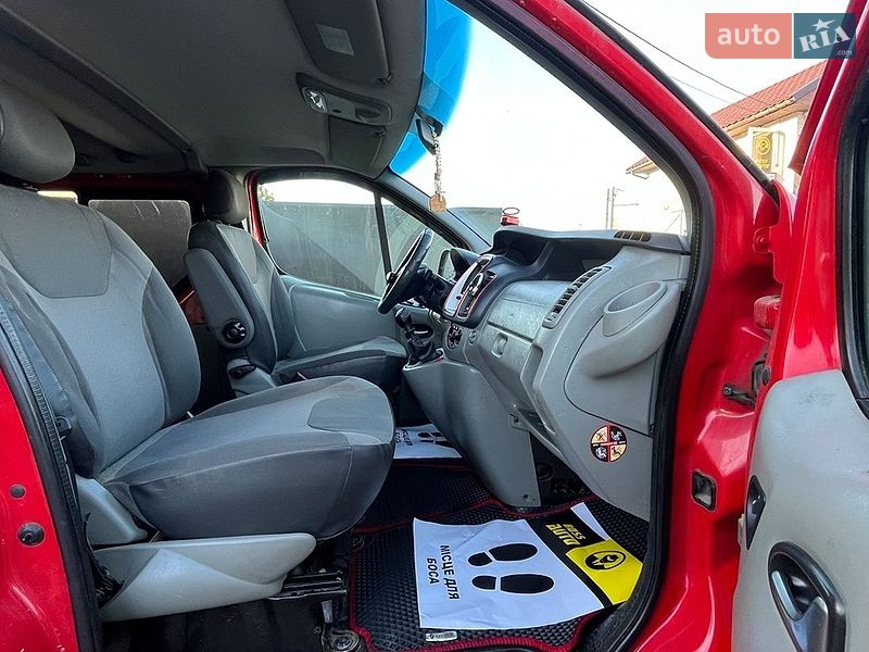 Мінівен Renault Trafic 2011 в Стрию