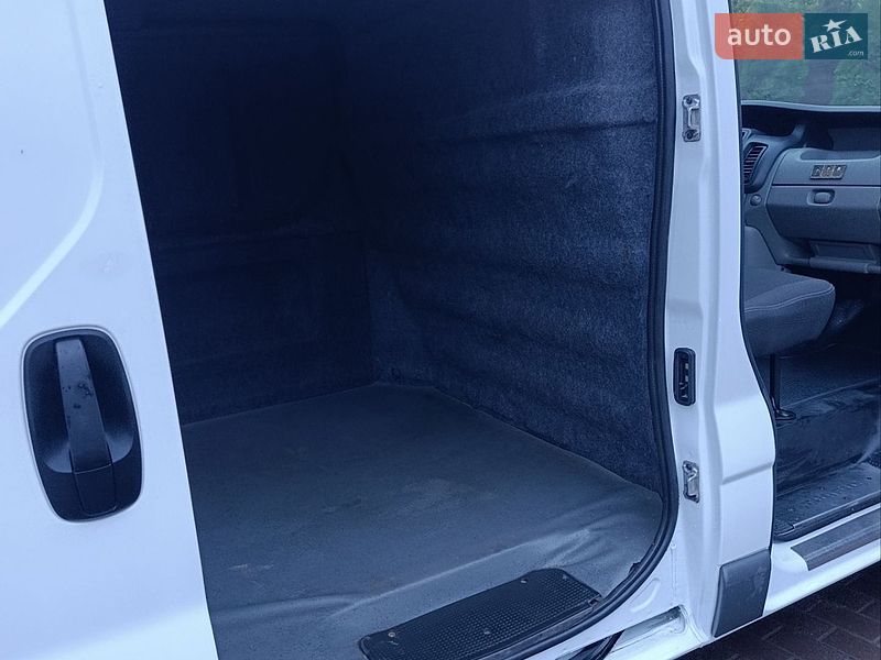 Грузовой фургон Renault Trafic 2014 в Хмельницком
