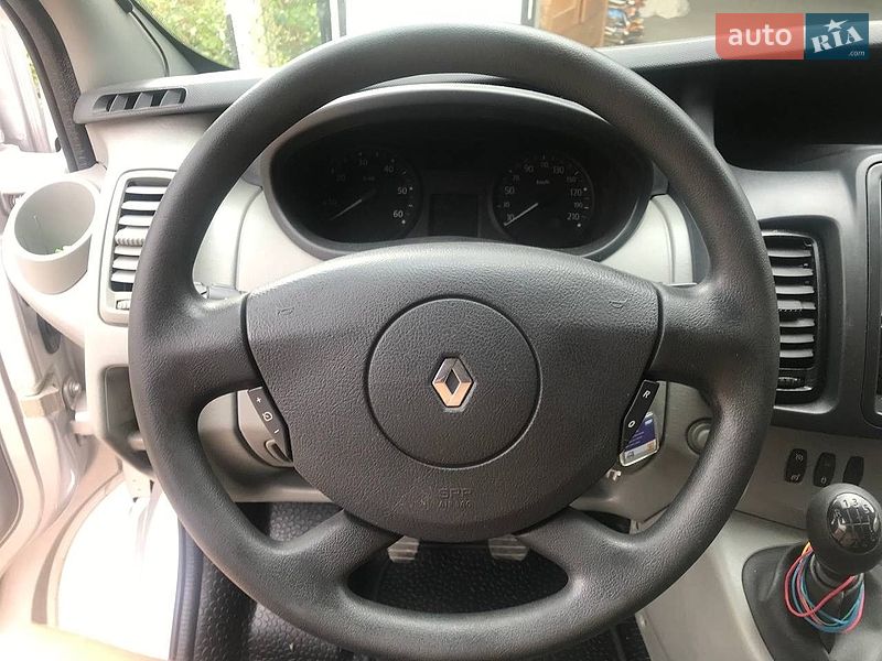 Грузовой фургон Renault Trafic 2012 в Подгайцах