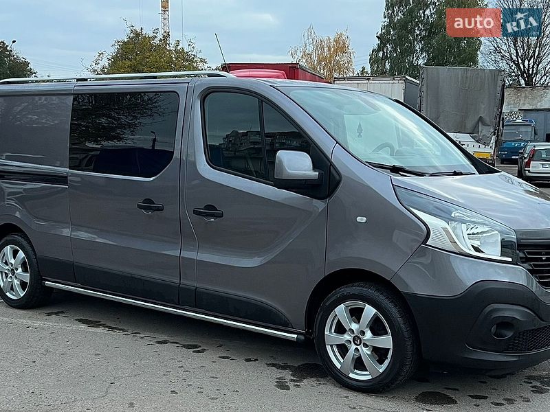 Грузопассажирский фургон Renault Trafic 2018 в Луцке