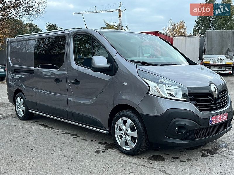 Грузопассажирский фургон Renault Trafic 2018 в Луцке