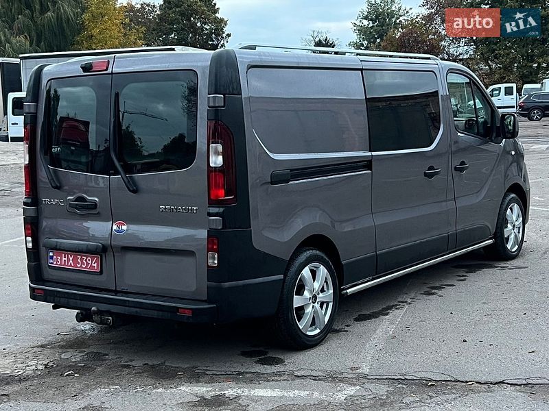 Грузопассажирский фургон Renault Trafic 2018 в Луцке
