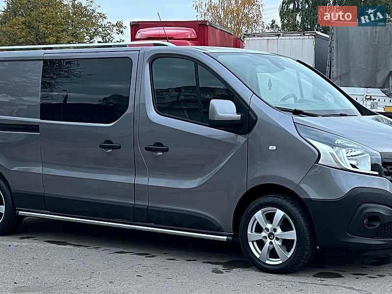 Грузопассажирский фургон Renault Trafic 2018 в Луцке