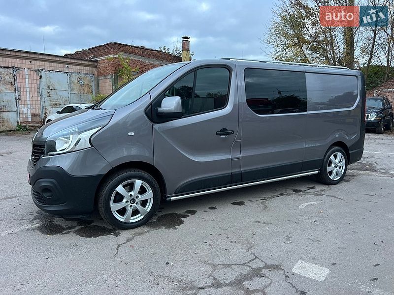 Грузопассажирский фургон Renault Trafic 2018 в Луцке
