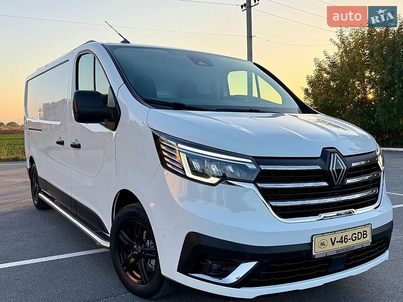 Минивэн Renault Trafic 2025 в Киеве фото Минивэн Renault Trafic 2025 в Киеве