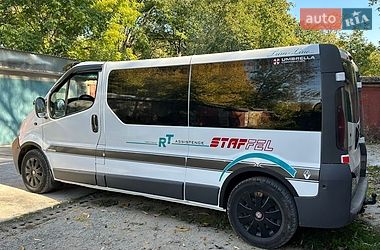 Минивэн Renault Trafic 2004 в Каменец-Подольском