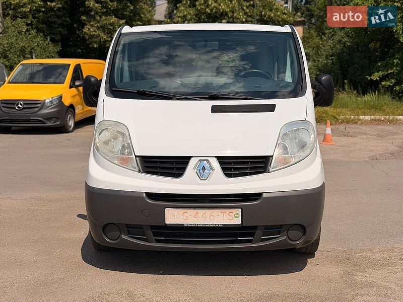 Минивэн Renault Trafic 2011 в Киеве
