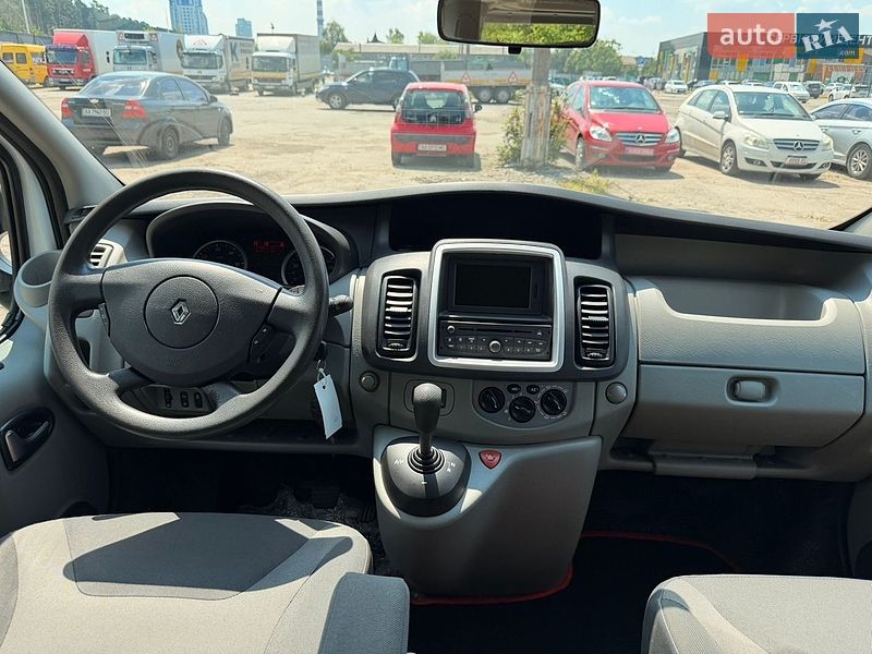 Минивэн Renault Trafic 2011 в Киеве