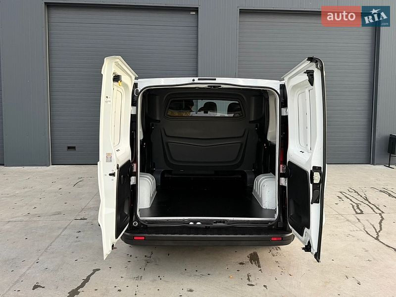 Вантажопасажирський фургон Renault Trafic 2020 в Дубні фото 24 Вантажопасажирський фургон Renault Trafic 2020 в Дубні