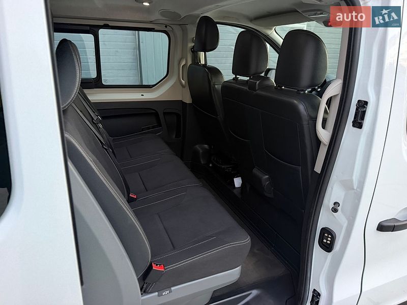 Вантажопасажирський фургон Renault Trafic 2020 в Дубні фото 50 Вантажопасажирський фургон Renault Trafic 2020 в Дубні