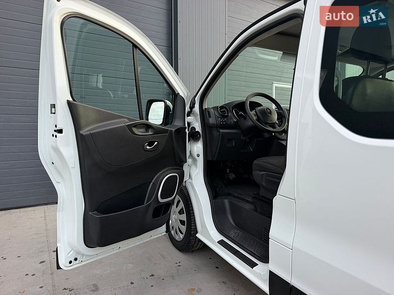 Вантажопасажирський фургон Renault Trafic 2020 в Дубні фото 52 Вантажопасажирський фургон Renault Trafic 2020 в Дубні