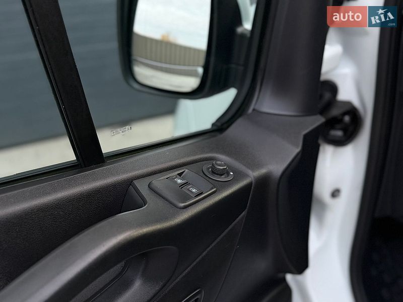 Вантажопасажирський фургон Renault Trafic 2020 в Дубні фото 54 Вантажопасажирський фургон Renault Trafic 2020 в Дубні