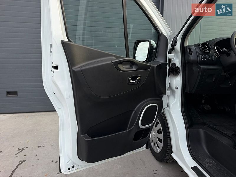 Вантажопасажирський фургон Renault Trafic 2020 в Дубні фото 53 Вантажопасажирський фургон Renault Trafic 2020 в Дубні