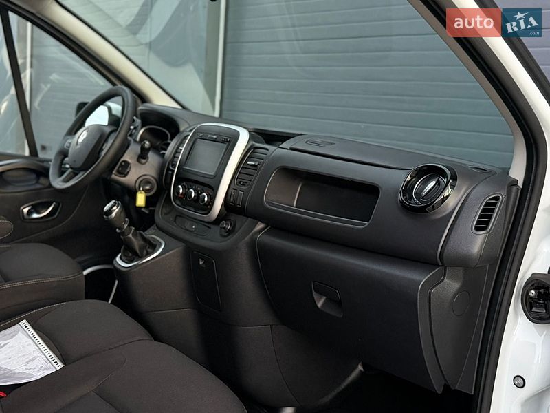 Вантажопасажирський фургон Renault Trafic 2020 в Дубні фото 69 Вантажопасажирський фургон Renault Trafic 2020 в Дубні