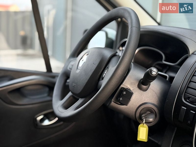 Вантажопасажирський фургон Renault Trafic 2020 в Дубні фото 75 Вантажопасажирський фургон Renault Trafic 2020 в Дубні