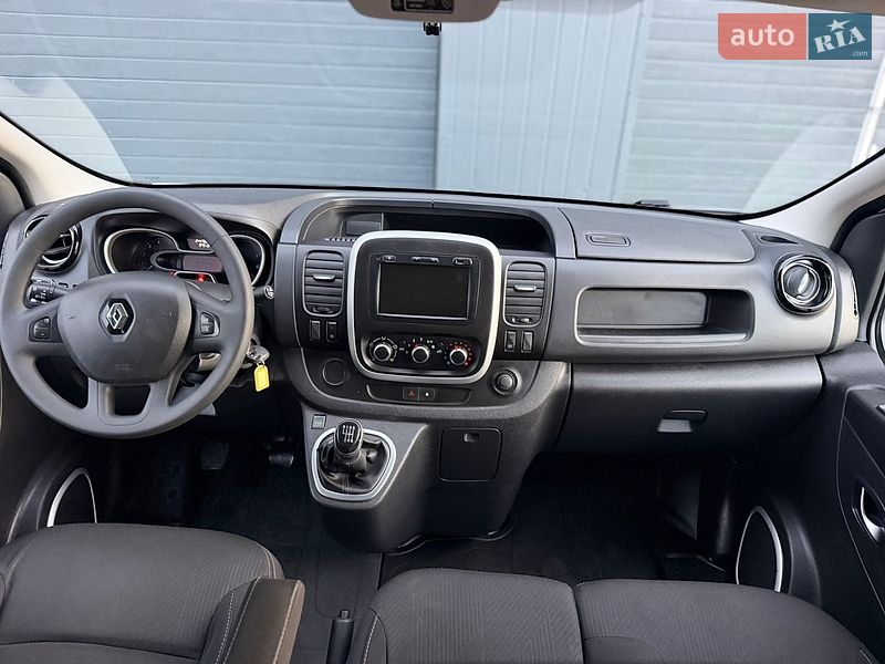 Вантажопасажирський фургон Renault Trafic 2020 в Дубні фото 77 Вантажопасажирський фургон Renault Trafic 2020 в Дубні