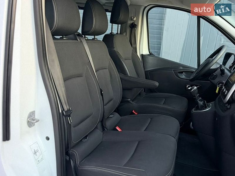 Вантажопасажирський фургон Renault Trafic 2020 в Дубні фото 83 Вантажопасажирський фургон Renault Trafic 2020 в Дубні