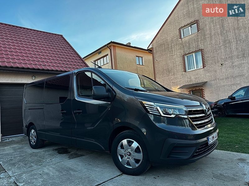 Мінівен Renault Trafic 2022 в Івано-Франківську