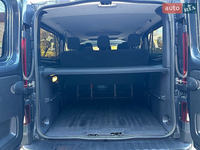 Мінівен Renault Trafic 2022 в Івано-Франківську