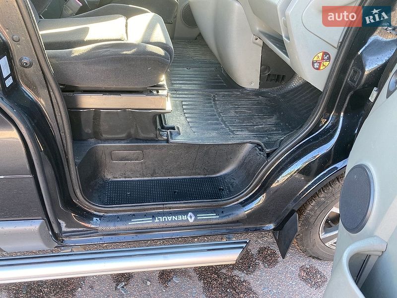 Минивэн Renault Trafic 2010 в Чернигове фото 8 Минивэн Renault Trafic 2010 в Чернигове