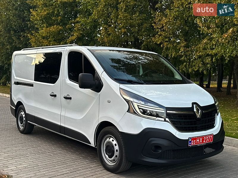 Вантажопасажирський фургон Renault Trafic 2020 в Полтаві