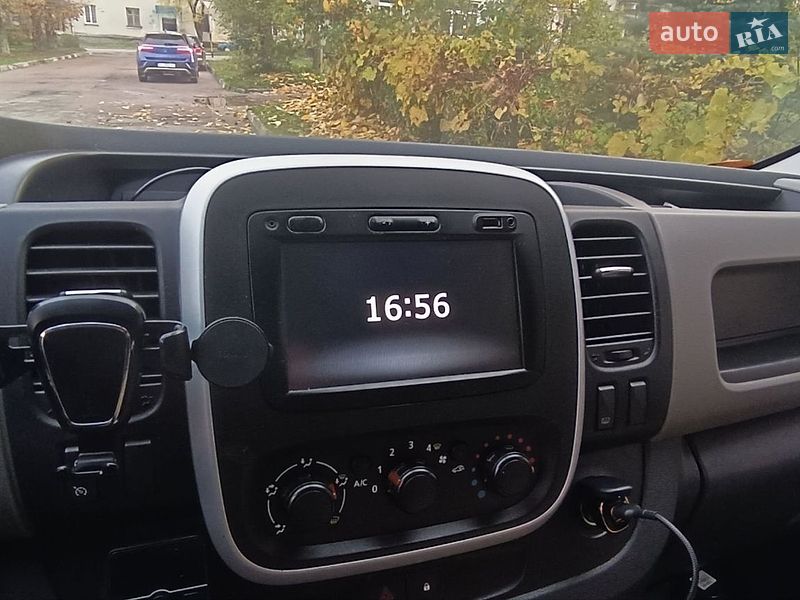 Мінівен Renault Trafic 2014 в Львові фото 7 Мінівен Renault Trafic 2014 в Львові