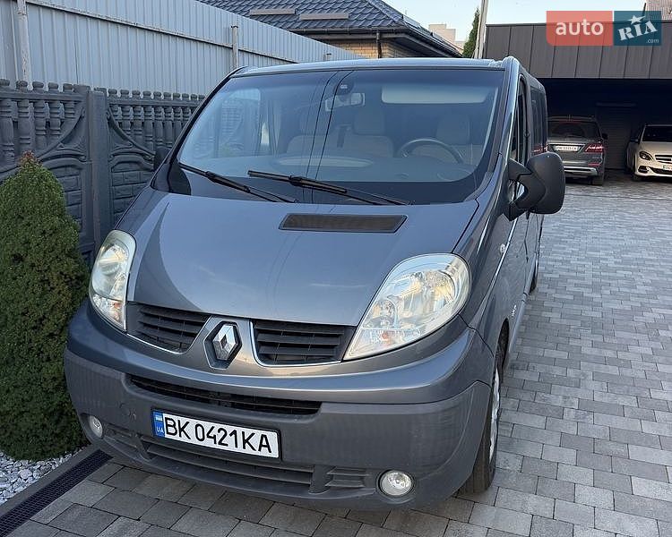 Минивэн Renault Trafic 2012 в Костополе фото 20 Минивэн Renault Trafic 2012 в Костополе