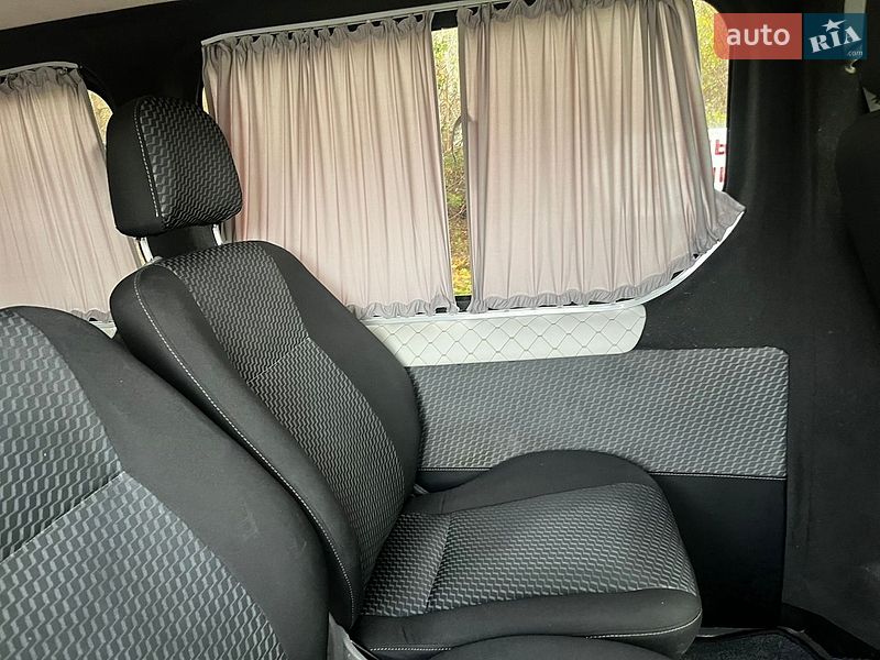 Минивэн Renault Trafic 2004 в Виннице