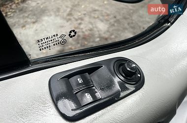 Минивэн Renault Trafic 2004 в Виннице
