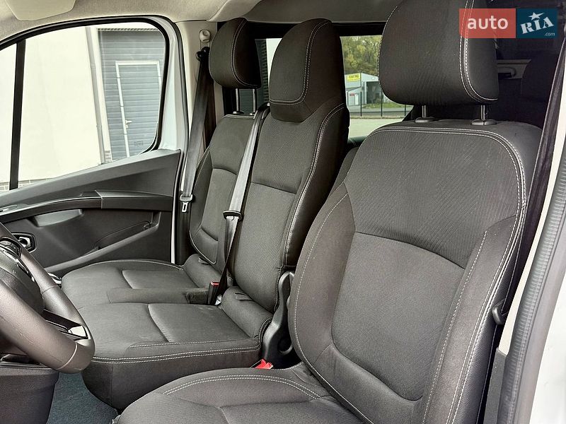 Минивэн Renault Trafic 2023 в Киеве фото 34 Минивэн Renault Trafic 2023 в Киеве