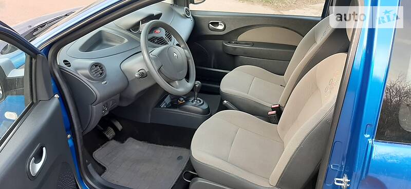 Купе Renault Twingo 2010 в Чернігові